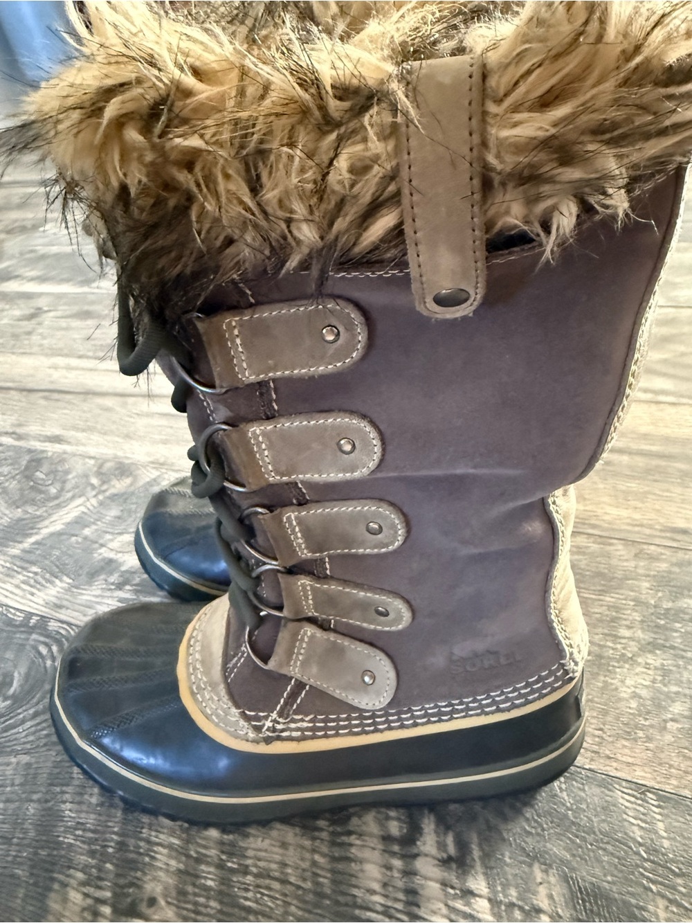 Sorel Brown and Tan Fur-Trim Lace-Up Winter Boots